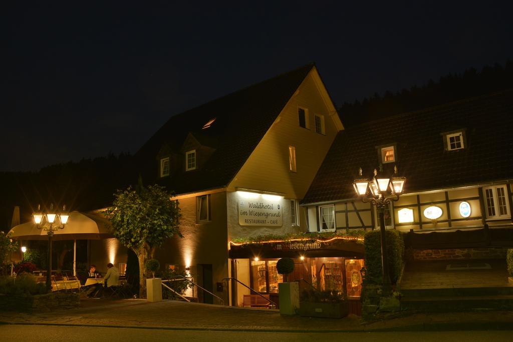 Waldhotel Im Wiesengrund Hurtgenwald Exterior photo